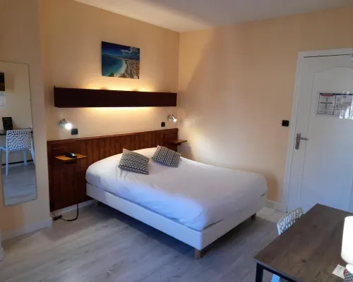 Hotel de France Hoteles en Saintes