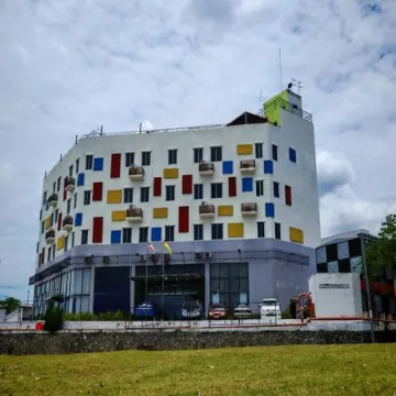 Hype Motorsport Hotel Nilai Hotels near INTI International University
