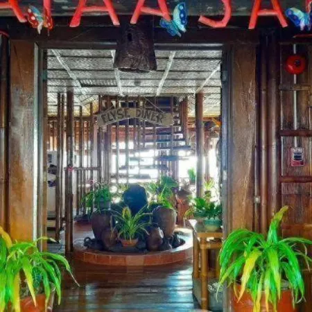 Nataasan Beach Resort and Dive Center