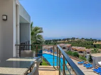 Lavender Residence - Shared Pool, Independent Entrances - วิวภูเขา