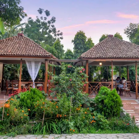 Jungle Safari Lodge Chitwan National Park Sauraha