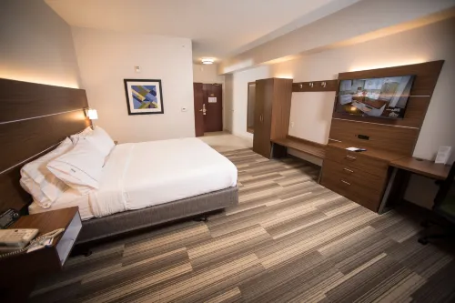 Holiday Inn Express & Suites Lexington-Downtown/University