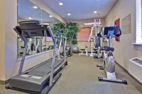 Candlewood Suites 克拉克斯
