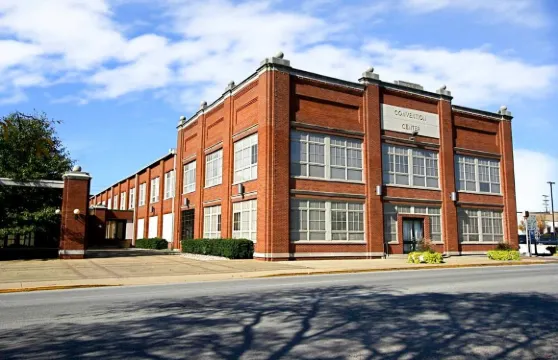 布盧明頓萬怡酒店