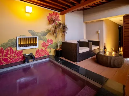 HOTEL　Noblesse Отели рядом с достопримечательностью «Maya Ropeway»