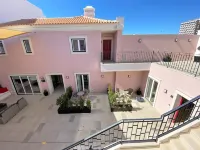 Cardeal Suites & Apartments
