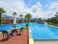 Cheng Wan Grand Hotel - Rooftop Pools