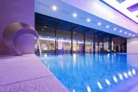 Ramada Plaza by Wyndham Craiova - Pool