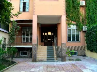 OROM HOSTEL - Hostels