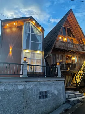 Danial Cabin Dieng Hotel dekat Dieng Plateau