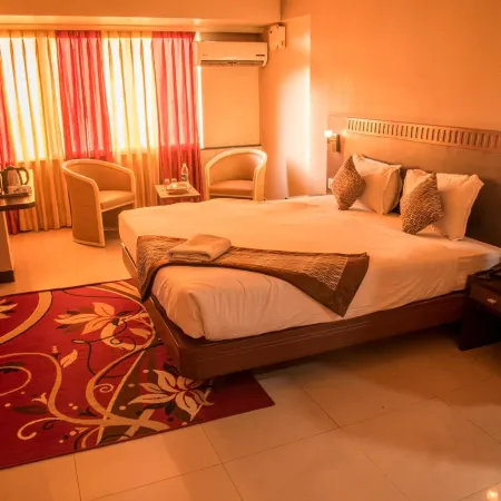 Hotel Ayodhya