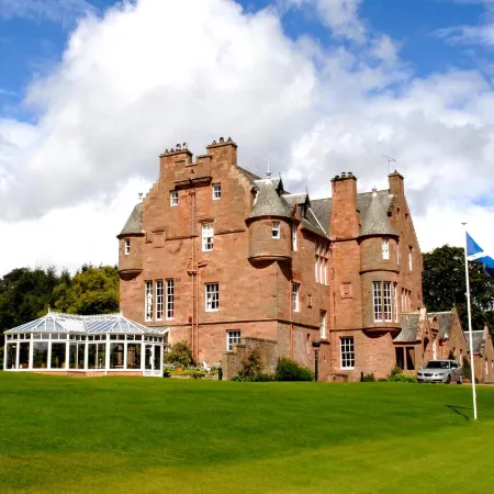 Cringletie House