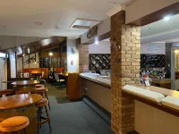 Gateway Motor Inn Hotels in Narrandera