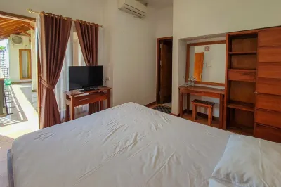 Rumah Eyang Tardjo Syariah Hotel dekat Sulei Dinar
