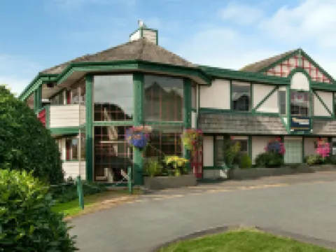 Days Inn by Wyndham Victoria Uptown