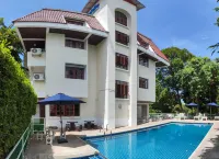 Hillside Resort - en bord de mer