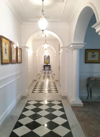 The Glenburn Penthouse Отели рядом с достопримечательностью «Сейнт Джон Черч»