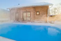 Айвенго - С бассейном