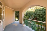 Grand Crystal Group Hotel Hotels in Khostinskiy