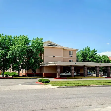 Garner Hotel Albuquerque West