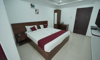 Jr Service Apartment Hotel