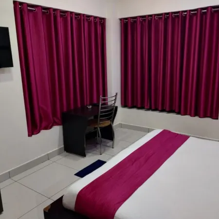 Hotel Reyansh