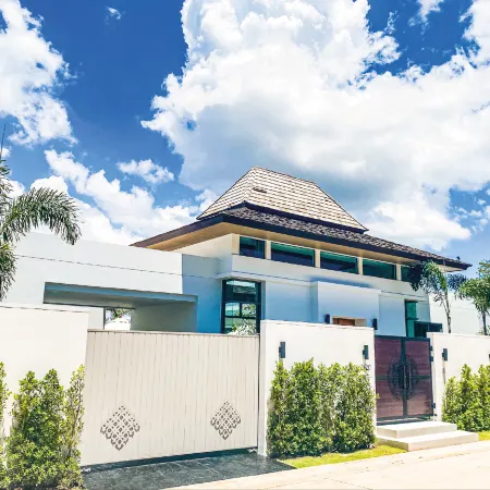 Shambhala Grand Villa by Cozy Lake