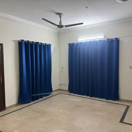 Shaheen Palace Hotel Gulberg