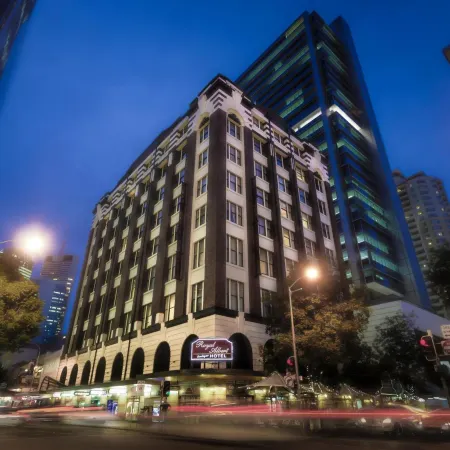 Royal Albert Hotel Отели рядом с достопримечательностью «Комплекс исполнительских искусств Квинсленда»