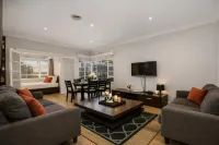 Crest on Barkly Serviced Apartments - parking