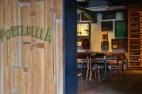 THE 1O1 Bali Fontana Seminyak - bar