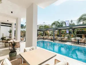 Colosseum Hotel