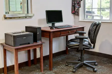 Microtel Inn & Suites by Wyndham Mason/Kings Island Отели рядом с достопримечательностью «Lm&M Railroad»