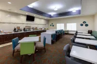 La Quinta Inn & Suites by Wyndham Houston New Caney Hotels in Porter