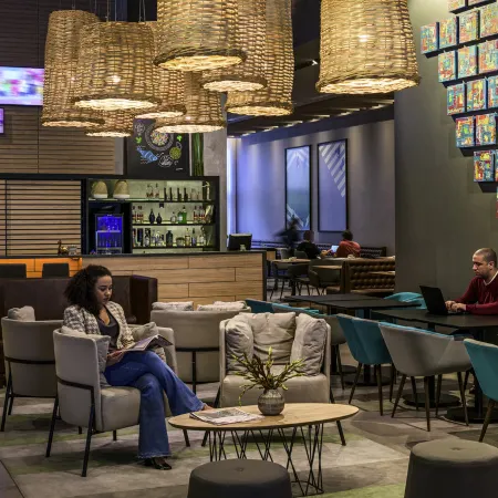 Novotel Curitiba Batel Отели рядом с достопримечательностью «Улица 24 часа»
