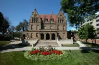 คอร์ทยาร์ดบายแมริออท มิลวอกี ดาวน์ทาวน์ โรงแรมใน