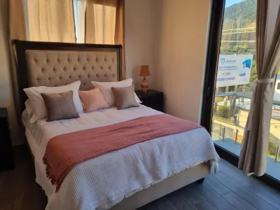Hotel Mountain View Hotels near El Bosque de los Cuatro Caminos