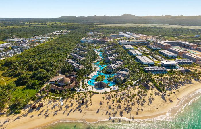 Wyndham Alltra Punta Cana All Inclusive Resort