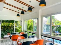 Casa Cecilia Hotel Hoteles en Bantay
