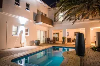 Adelante Lodge
