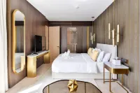 Maison Privee - Glamourous Apt with Sea Views at Five Palm - Homestays