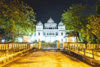 Thambu Illam Hotels in 