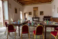 S. Martin Hotel