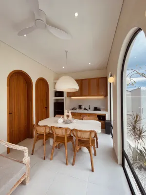 Villa Molly - Bogor Private Luxurious Staycation - Villas