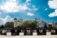 Smolinopark Hotel のホテル