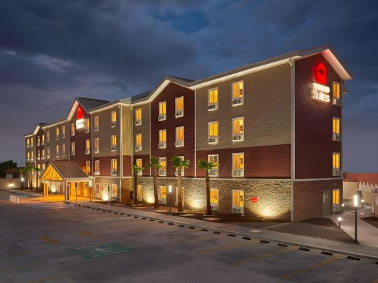 Extended Suites Queretaro Juriquilla