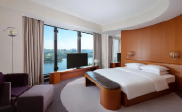 Hyatt Regency Ekaterinburg (Хаятт Ридженси Екатеринбург) - С бассейном