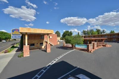 ホテル周辺 ベストウエスタン レッド ヒルズの写真