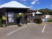 Asure Kapiti Court Motel Hotels in 