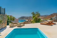 Thalasses Villas - Uima-altaat